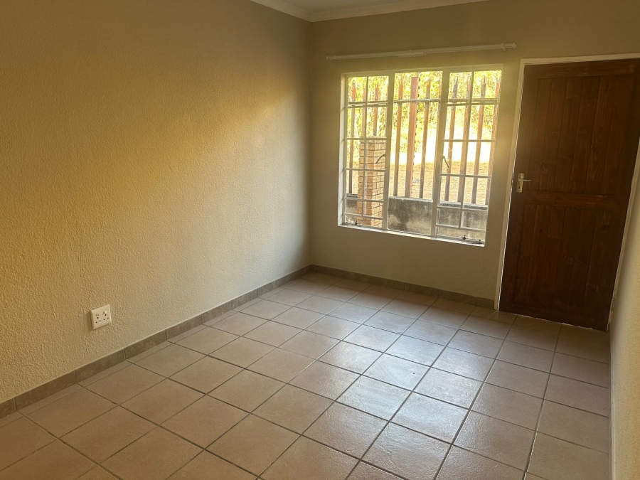 To Let 3 Bedroom Property for Rent in Safari Gardens North West